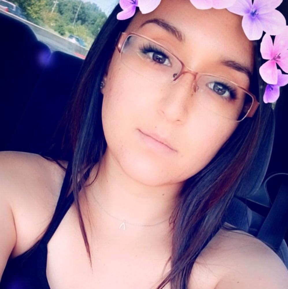 Meet your Posher, Anjelica